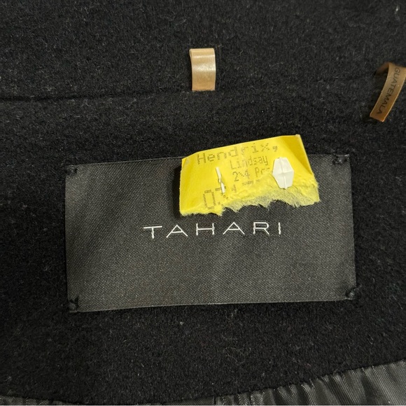 TAHARI Wool Coat in Black with Ruffle Detail, Women’s Size 4. Perfect Condition! - Picture 7 of 11